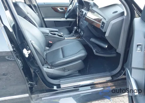 2010 Mercedes-Benz Glk 350 z USA, uszkodzony, nr VIN WDCGG5GB1AF457939